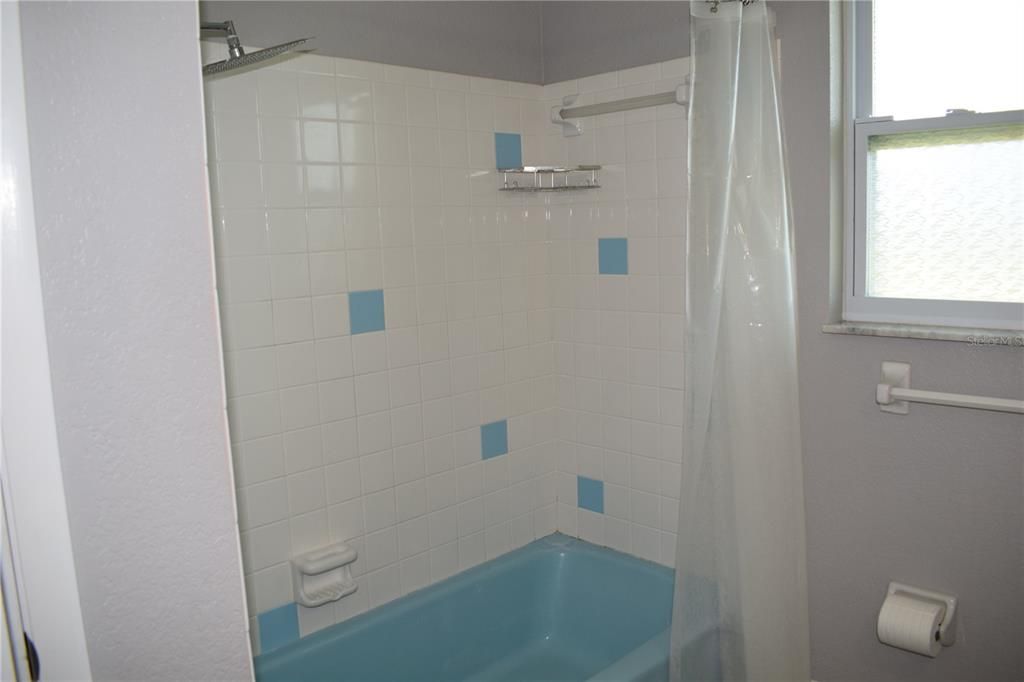 В аренду: $2,150 (3 спален, 2 ванн, 1643 Квадратных фут)