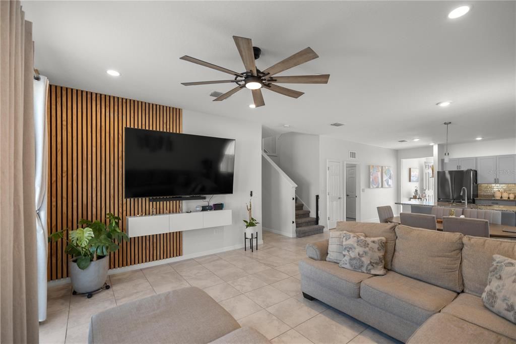 For Rent: $2,450 (4 beds, 2 baths, 2420 Square Feet)