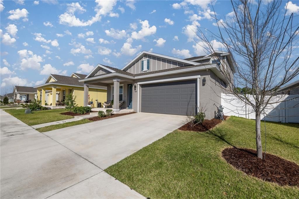 For Rent: $2,450 (4 beds, 2 baths, 2420 Square Feet)