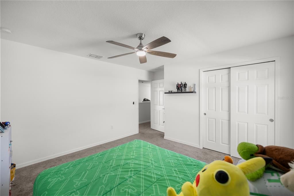 For Rent: $2,450 (4 beds, 2 baths, 2420 Square Feet)