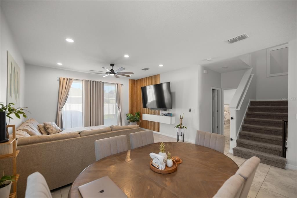 For Rent: $2,450 (4 beds, 2 baths, 2420 Square Feet)