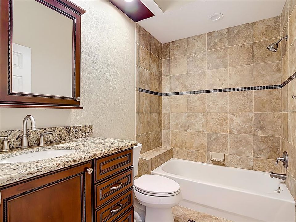 For Sale: $330,000 (3 beds, 2 baths, 1564 Square Feet)