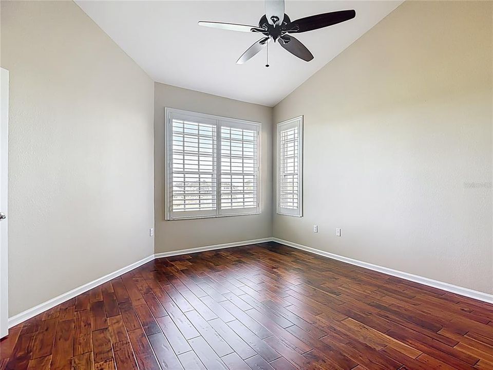 For Sale: $330,000 (3 beds, 2 baths, 1564 Square Feet)