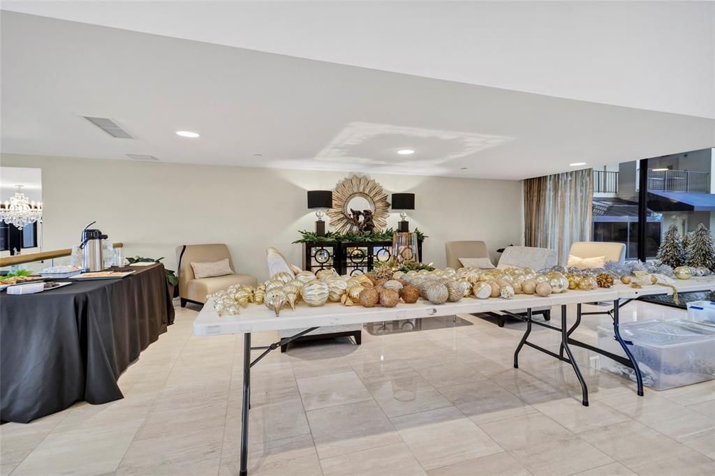 En Venta: $899,000 (2 camas, 2 baños, 1702 Pies cuadrados)