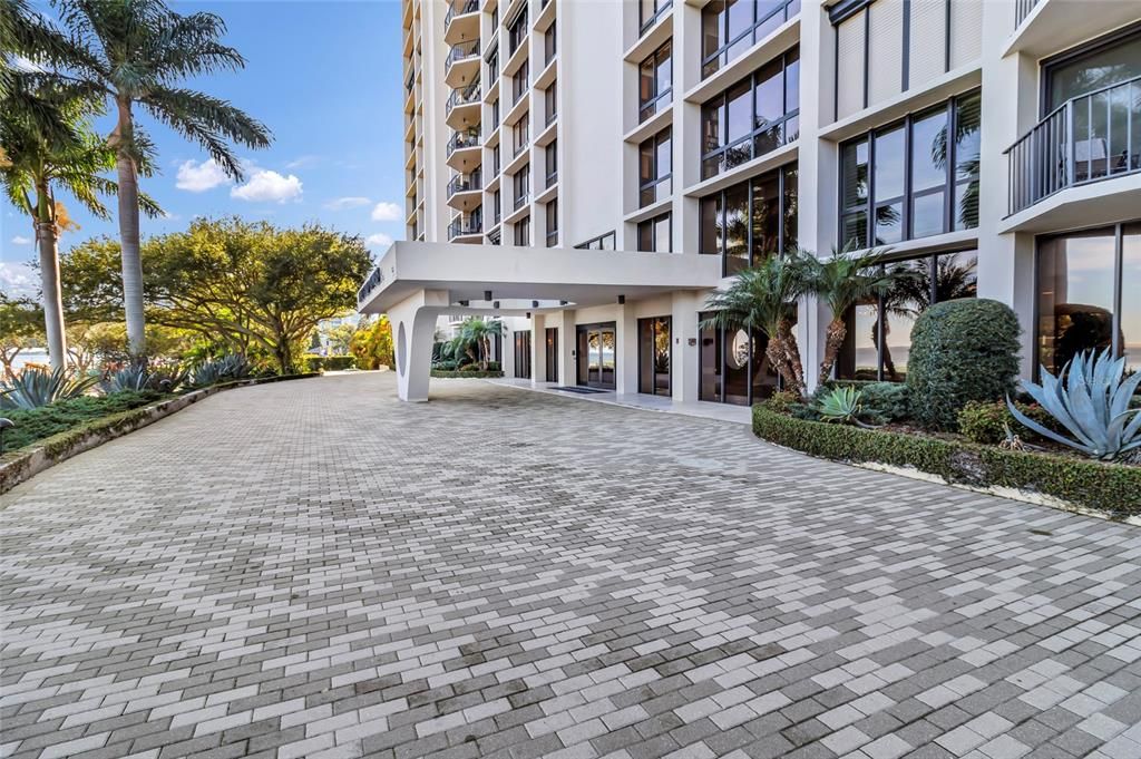 En Venta: $899,000 (2 camas, 2 baños, 1702 Pies cuadrados)