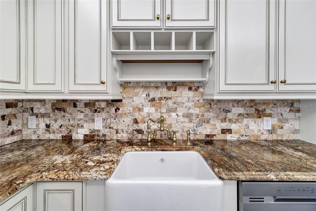 En Venta: $899,000 (2 camas, 2 baños, 1702 Pies cuadrados)