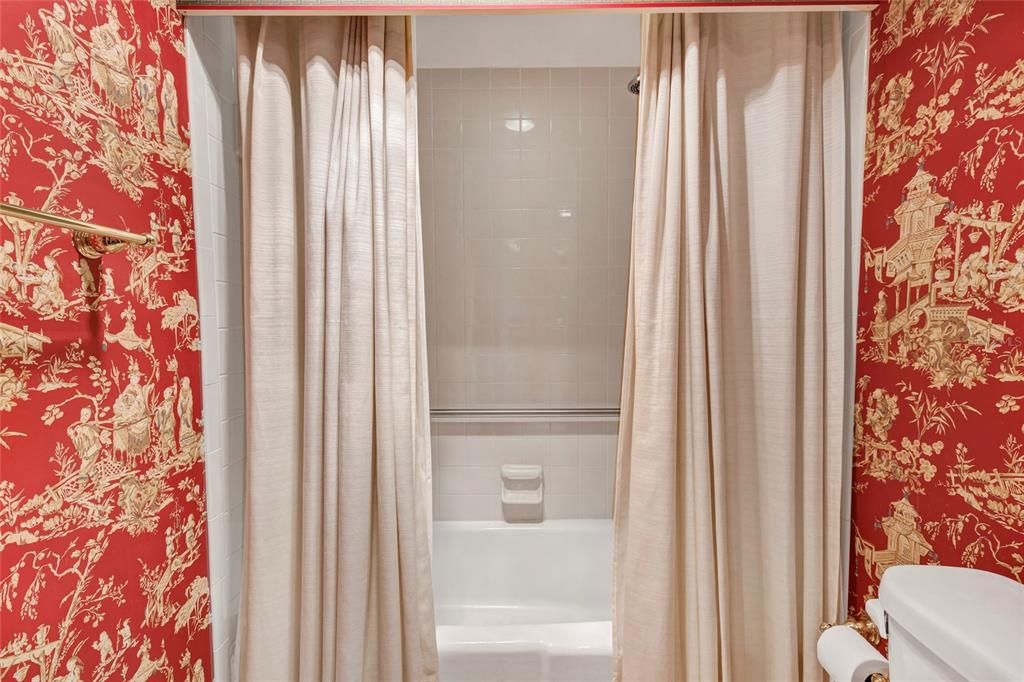 En Venta: $899,000 (2 camas, 2 baños, 1702 Pies cuadrados)