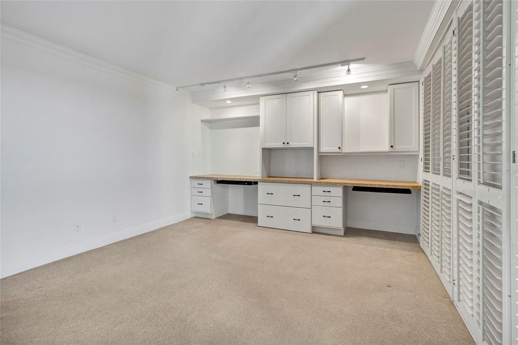 En Venta: $899,000 (2 camas, 2 baños, 1702 Pies cuadrados)