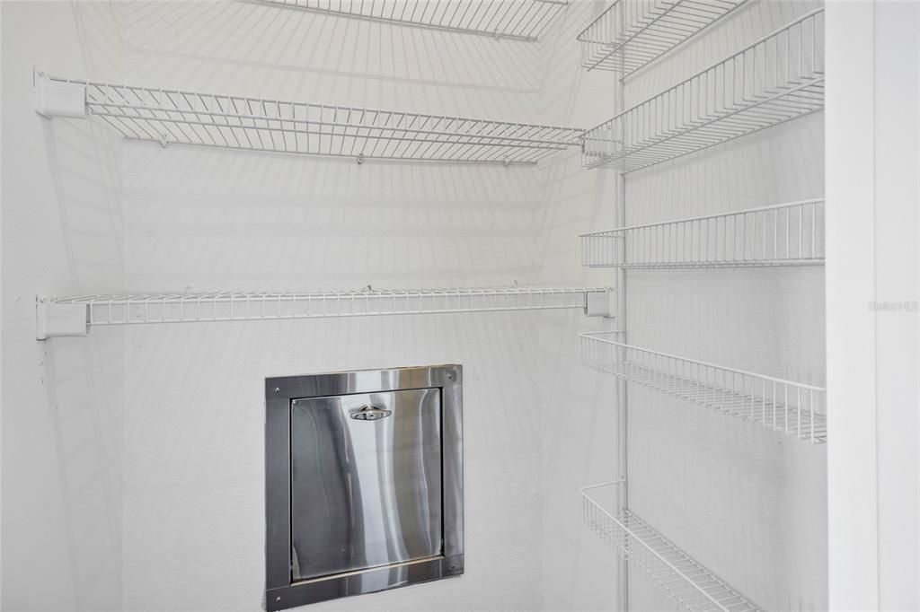 En Venta: $899,000 (2 camas, 2 baños, 1702 Pies cuadrados)