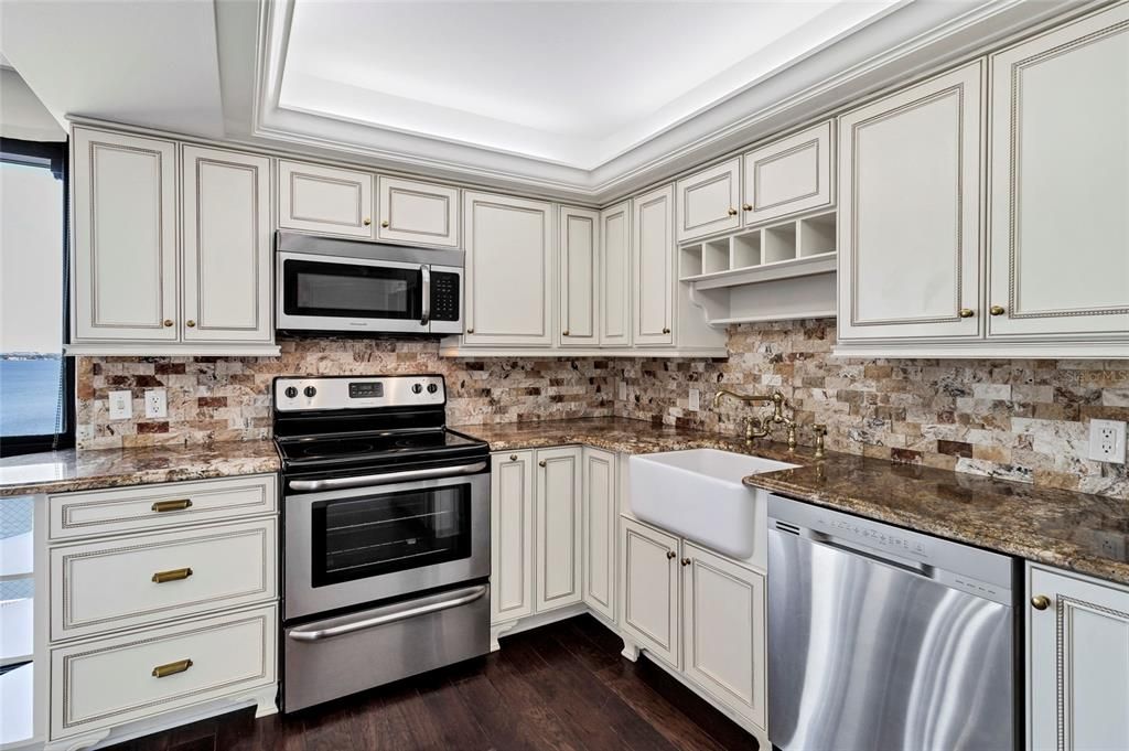 En Venta: $899,000 (2 camas, 2 baños, 1702 Pies cuadrados)