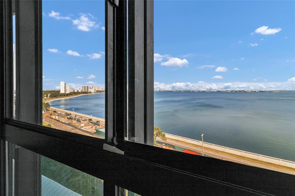 En Venta: $899,000 (2 camas, 2 baños, 1702 Pies cuadrados)