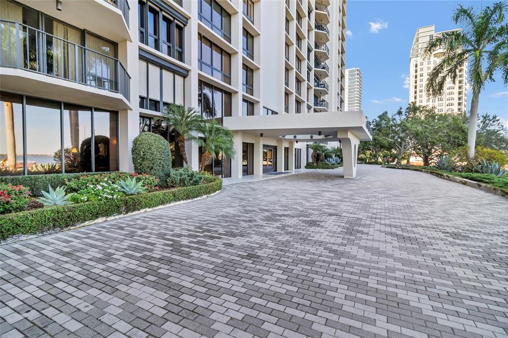 En Venta: $899,000 (2 camas, 2 baños, 1702 Pies cuadrados)