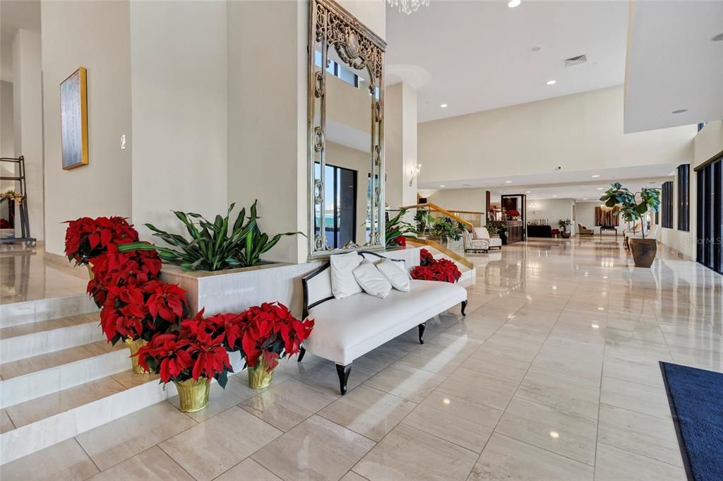 En Venta: $899,000 (2 camas, 2 baños, 1702 Pies cuadrados)