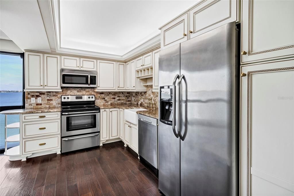 En Venta: $899,000 (2 camas, 2 baños, 1702 Pies cuadrados)