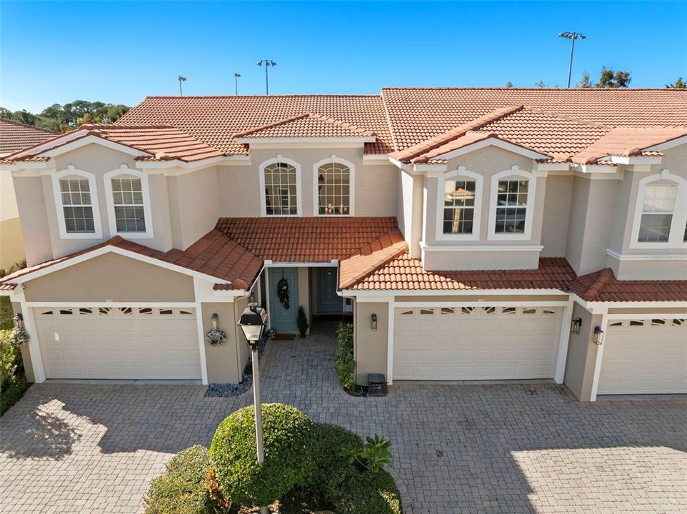 For Sale: $549,000 (3 beds, 3 baths, 2342 Square Feet)