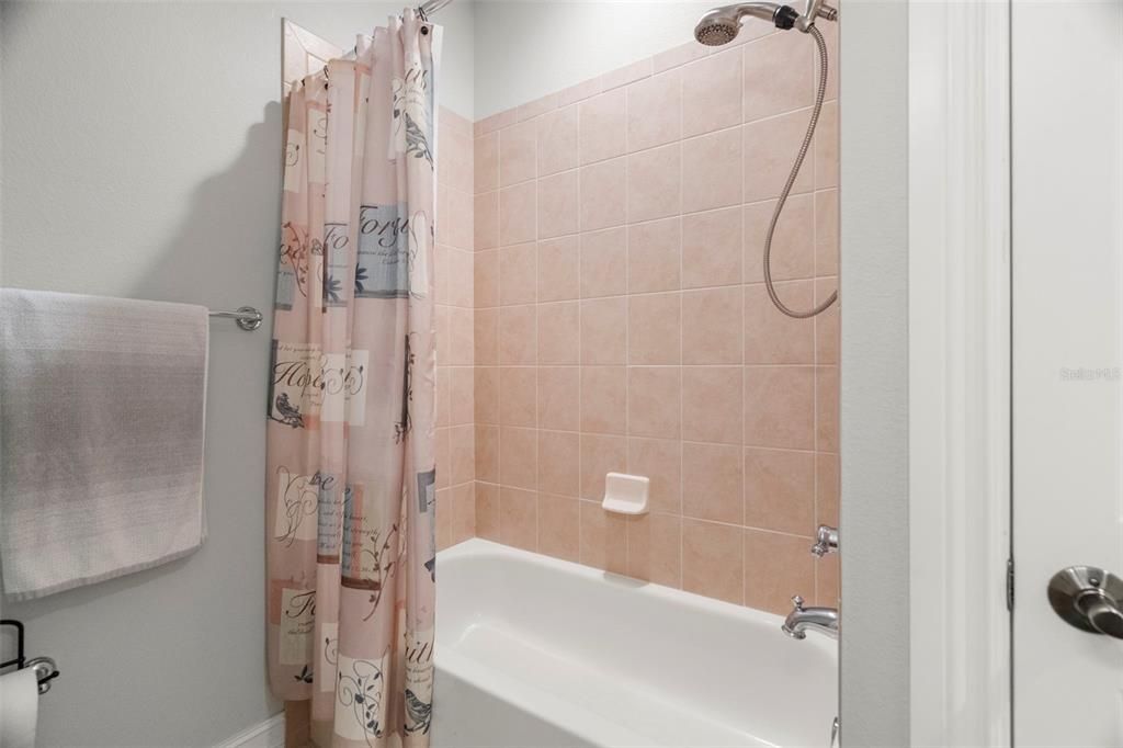 For Sale: $549,000 (3 beds, 3 baths, 2342 Square Feet)