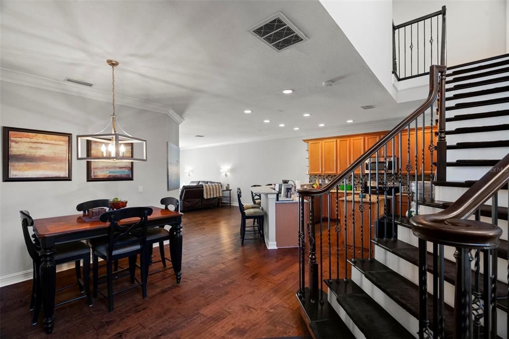 For Sale: $549,000 (3 beds, 3 baths, 2342 Square Feet)