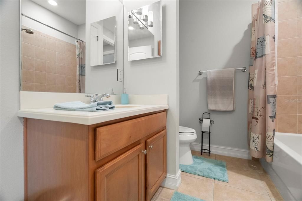 For Sale: $549,000 (3 beds, 3 baths, 2342 Square Feet)