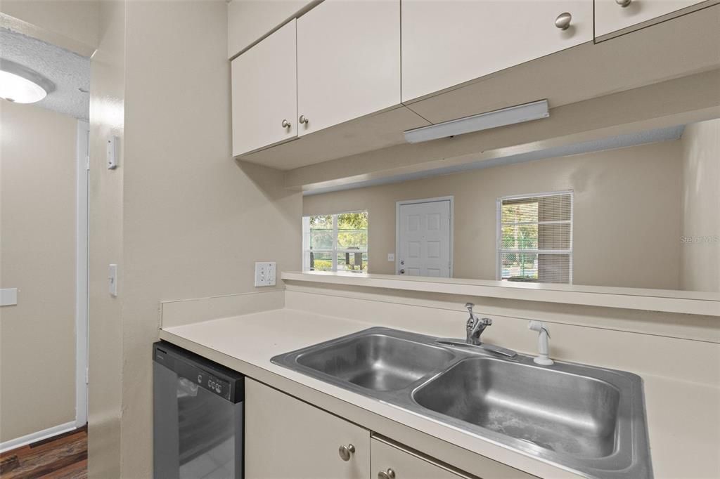 En Venta: $140,000 (2 camas, 2 baños, 912 Pies cuadrados)