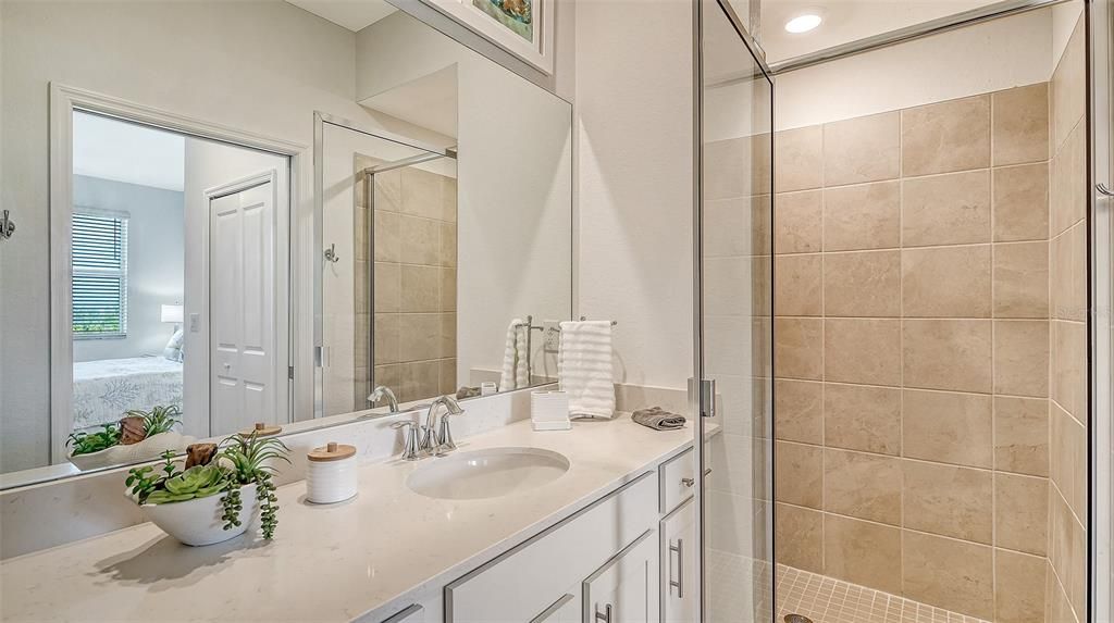 For Rent: $6,000 (2 beds, 2 baths, 1301 Square Feet)