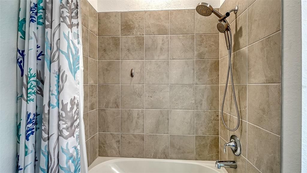 For Rent: $6,000 (2 beds, 2 baths, 1301 Square Feet)