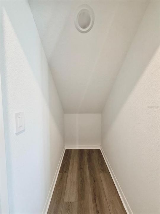 For Rent: $2,890 (5 beds, 3 baths, 2825 Square Feet)