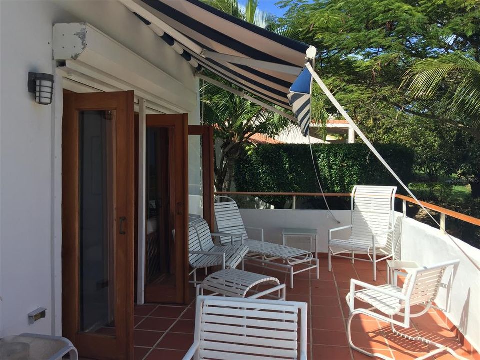 For Rent: $3,000 (2 beds, 2 baths, 2075 Square Feet)