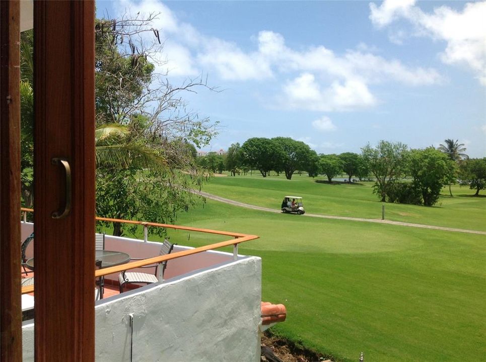 For Rent: $3,000 (2 beds, 2 baths, 2075 Square Feet)