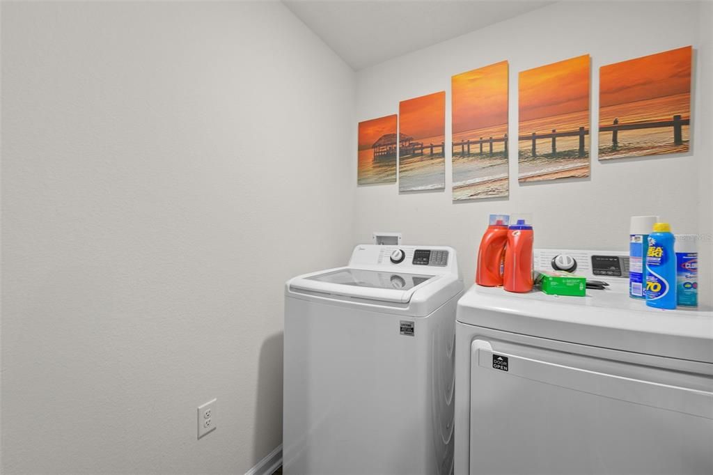 For Sale: $324,990 (3 beds, 2 baths, 1714 Square Feet)