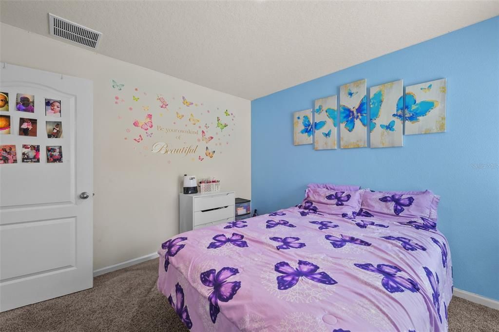 For Sale: $324,990 (3 beds, 2 baths, 1714 Square Feet)