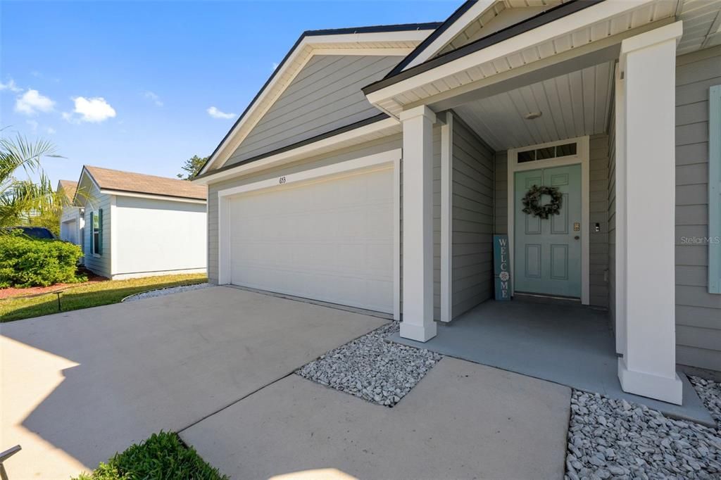 For Sale: $324,990 (3 beds, 2 baths, 1714 Square Feet)