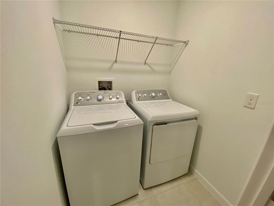 出租: $2,000 (3 贝兹, 2 浴室, 1666 平方英尺)