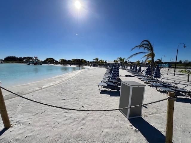 出租: $2,000 (3 贝兹, 2 浴室, 1666 平方英尺)