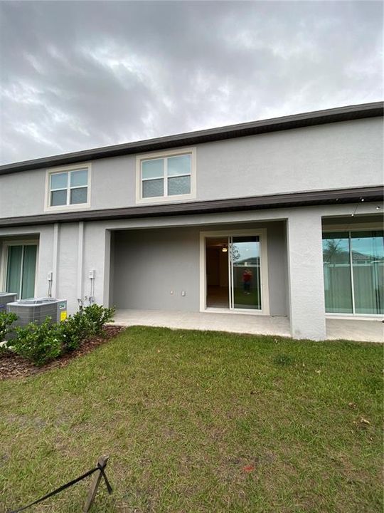 出租: $2,000 (3 贝兹, 2 浴室, 1666 平方英尺)