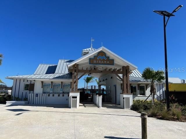 出租: $2,000 (3 贝兹, 2 浴室, 1666 平方英尺)