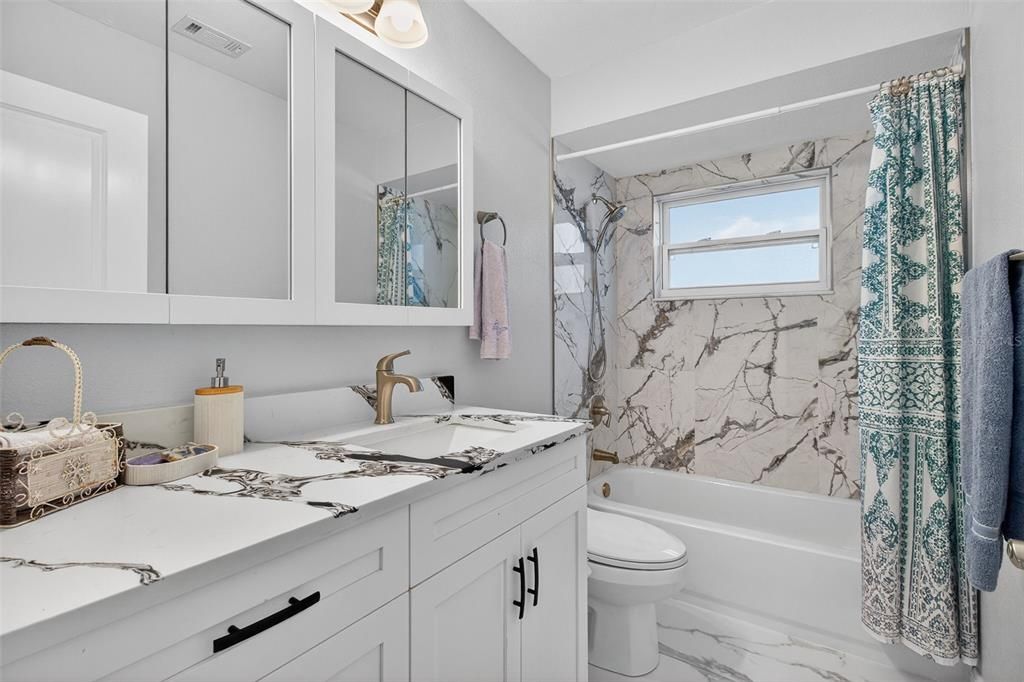 En Venta: $460,000 (3 camas, 2 baños, 1152 Pies cuadrados)