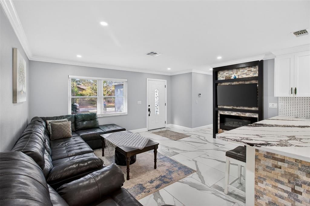 En Venta: $460,000 (3 camas, 2 baños, 1152 Pies cuadrados)