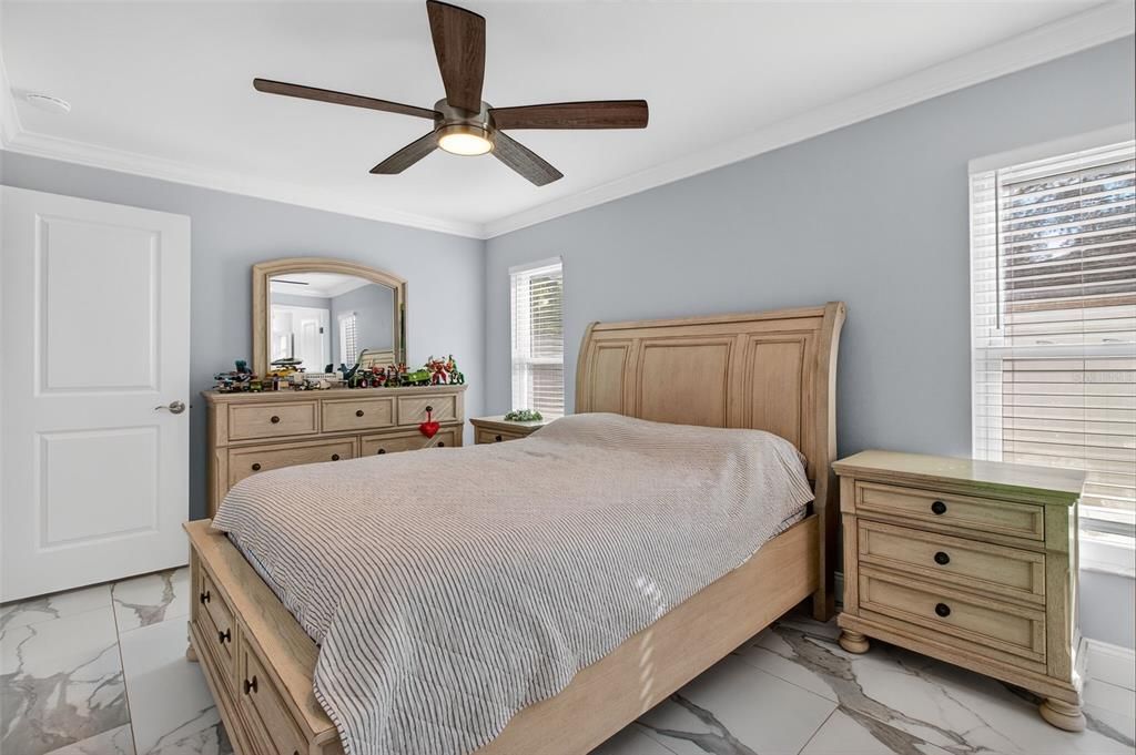 En Venta: $460,000 (3 camas, 2 baños, 1152 Pies cuadrados)