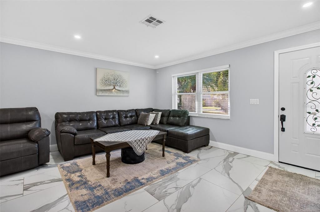 En Venta: $460,000 (3 camas, 2 baños, 1152 Pies cuadrados)