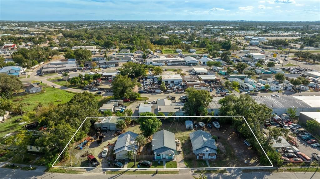 For Sale: $1,300,000 (4 beds, 2 baths, 31000 Square Feet)