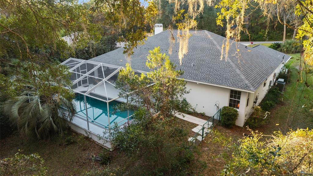 合同活跃: $429,000 (3 贝兹, 2 浴室, 2238 平方英尺)