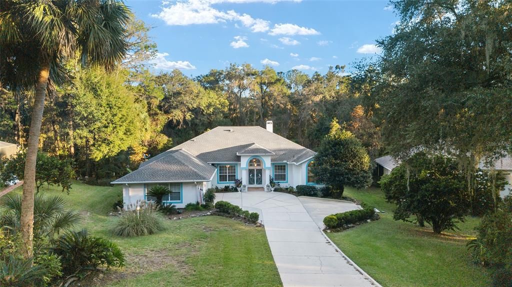 合同活跃: $429,000 (3 贝兹, 2 浴室, 2238 平方英尺)