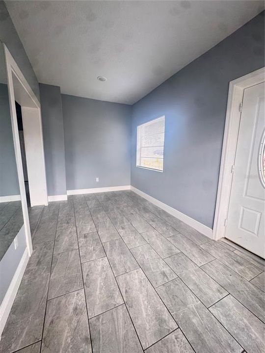 For Sale: $309,700 (4 beds, 2 baths, 1242 Square Feet)