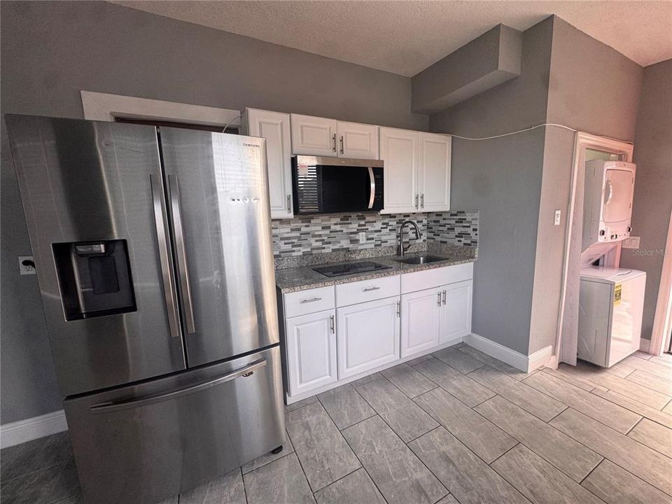 For Sale: $309,700 (4 beds, 2 baths, 1242 Square Feet)