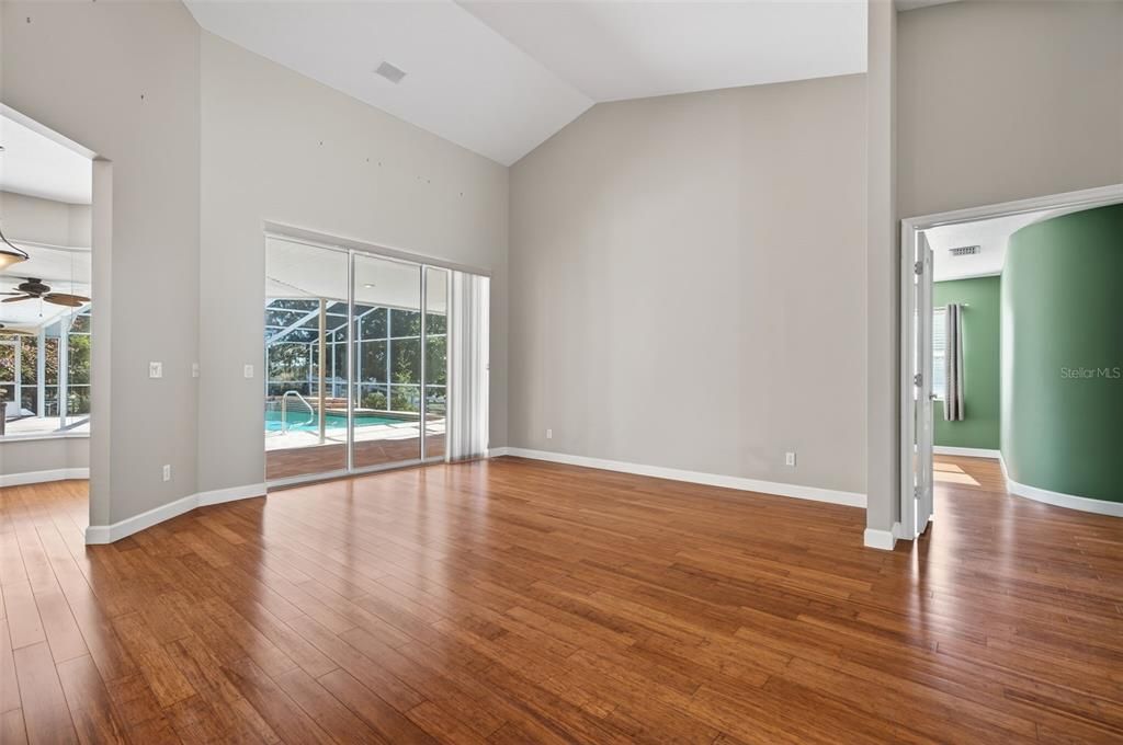 待售: $599,000 (4 贝兹, 3 浴室, 2965 平方英尺)