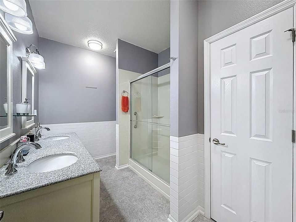 待售: $325,000 (3 贝兹, 2 浴室, 1719 平方英尺)