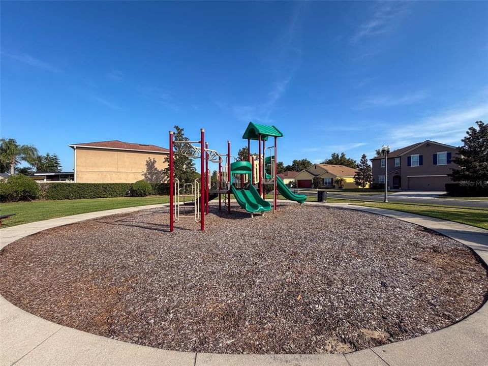 待售: $325,000 (3 贝兹, 2 浴室, 1719 平方英尺)