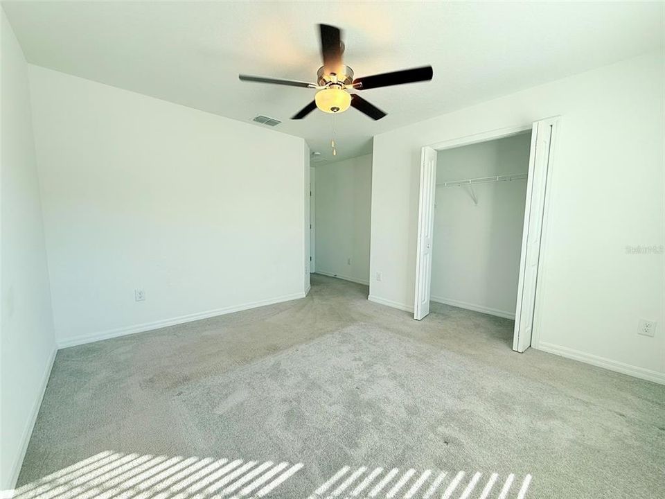 For Rent: $2,190 (4 beds, 2 baths, 1817 Square Feet)