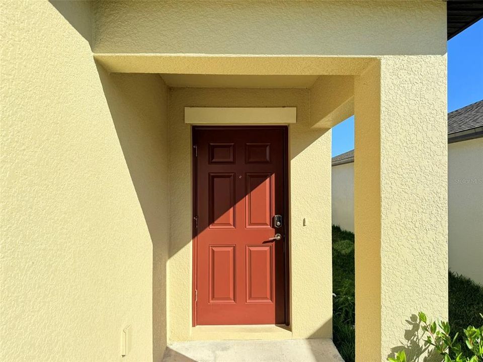 For Rent: $2,190 (4 beds, 2 baths, 1817 Square Feet)