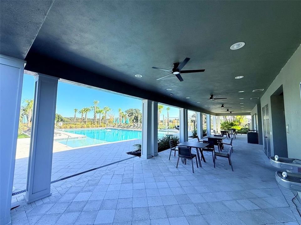 For Rent: $2,190 (4 beds, 2 baths, 1817 Square Feet)